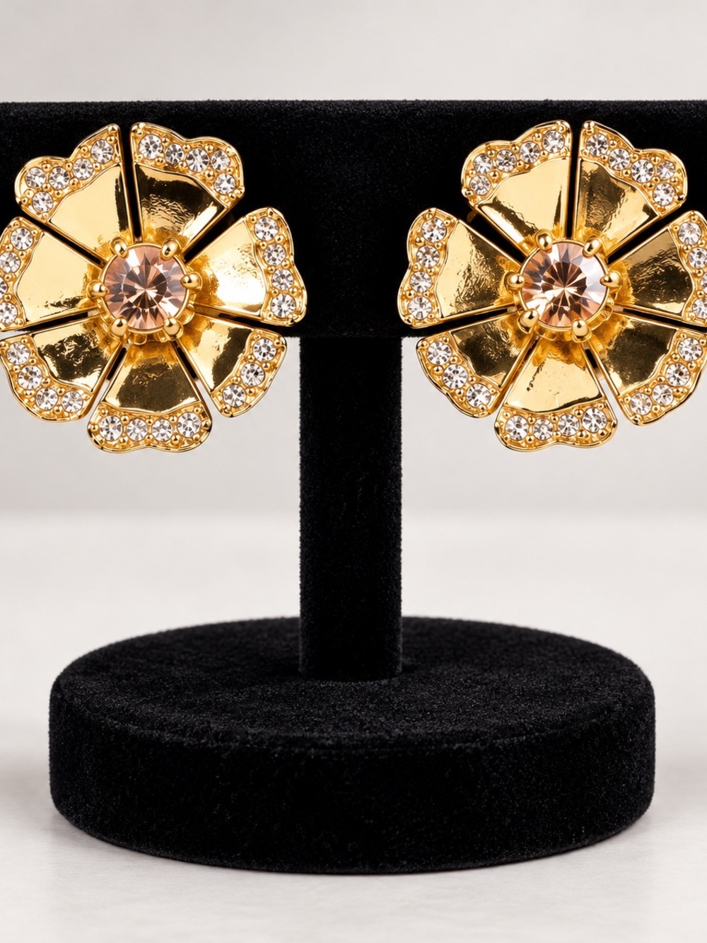 Kate Spade Floral Gold Earring Used Condition Good